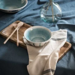 Maisons Du Monde Bols, Tasses Et Mugs Bol En Faïence Blanche Et Bleu Clair Imprimé Poissons - Lot De 2 -Bols, tasses et mugs Soldes Boutique bol en faience blanche et bleu clair imprime poissons 1000 12 33 205525 2