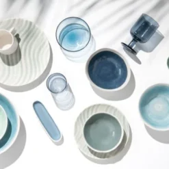 Maisons Du Monde Bols, Tasses Et Mugs Bol En Faïence Blanche Et Bleu Clair Imprimé Poissons - Lot De 2 -Bols, tasses et mugs Soldes Boutique bol en faience blanche et bleu clair imprime poissons 1000 12 33 205525 3