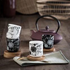 Maisons Du Monde Vaisselle De Noël Coffret 4 Tasses En Porcelaine Et Soucoupes En Bambou -Bols, tasses et mugs Soldes Boutique coffret 4 tasses en porcelaine et soucoupes en bambou 1000 13 32 195479 2