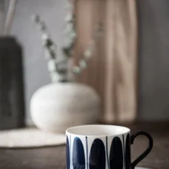 Maisons Du Monde Bols, Tasses Et Mugs Mug En Faïence Blanche Motifs Ovales Bleus - Lot De 2 -Bols, tasses et mugs Soldes Boutique mug en faience blanche motifs ovales bleus 1000 4 35 207659 2