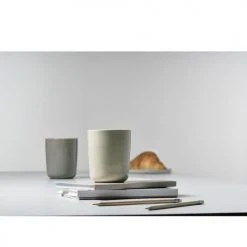 Zone Denmark Bols, Tasses Et Mugs Mugs Thermos En Porcelaine Taupe - Lot De 2 -Bols, tasses et mugs Soldes Boutique mugs thermos en porcelaine taupe lot de 2 3