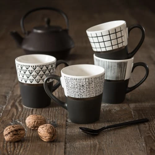 Maisons Du Monde Bols, Tasses Et Mugs Tasse En Grès Blanc Et Noir Motifs à Rayures - Lot De 2 5 Maisons Du Monde Bols, Tasses Et Mugs Tasse En Grès Blanc Et Noir Motifs à Rayures - Lot De 2 – Image 3