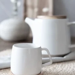 Maisons Du Monde Vaisselle De Noël Tasse Et Soucoupe En Faïence Blanche Et Bambou - Lot De 2 -Bols, tasses et mugs Soldes Boutique tasse et soucoupe en faience blanche et bambou 1000 15 34 208027 2